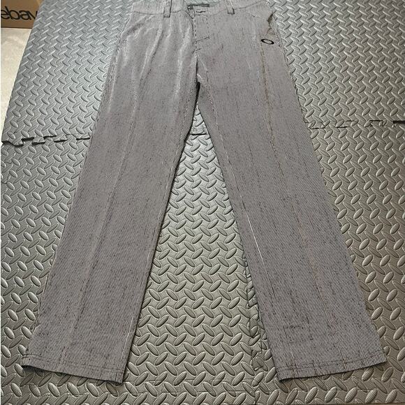 NWT Oakley Haverford Golf Pant Jet Black Gray Mens Performance Size 32 x 32 - Picture 2 of 9